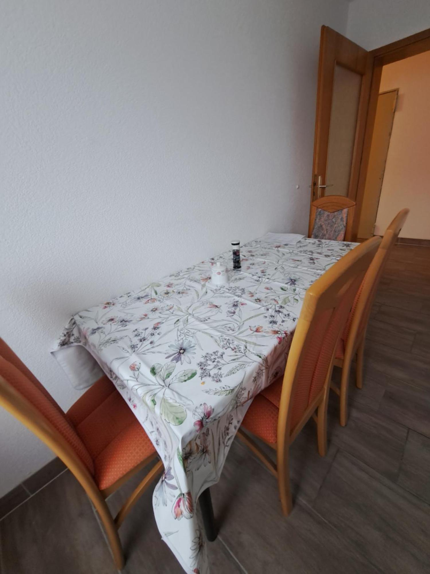 Wohnung Mit 2 - 3 Zimmern Ballenberg Zewnętrze zdjęcie